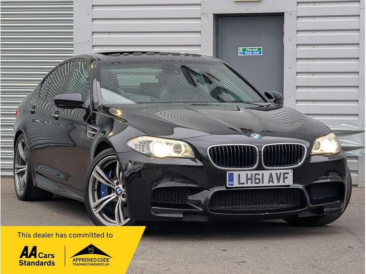 BMW M5 4.4 V8 DCT Euro 5 (s/s) 4dr
