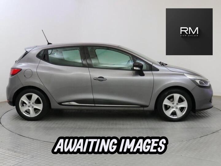 Renault Clio 0.9 TCe Dynamique MediaNav Euro 5 (s/s) 5dr Renault Clio 0.9 TCe Dynamique MediaNav Euro 5 (s/s) 5dr