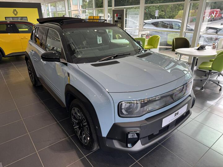 Renault 4 E-Tech Electric Comfort Range 52kWh Iconic+ SUV Plein Sud Auto 5dr