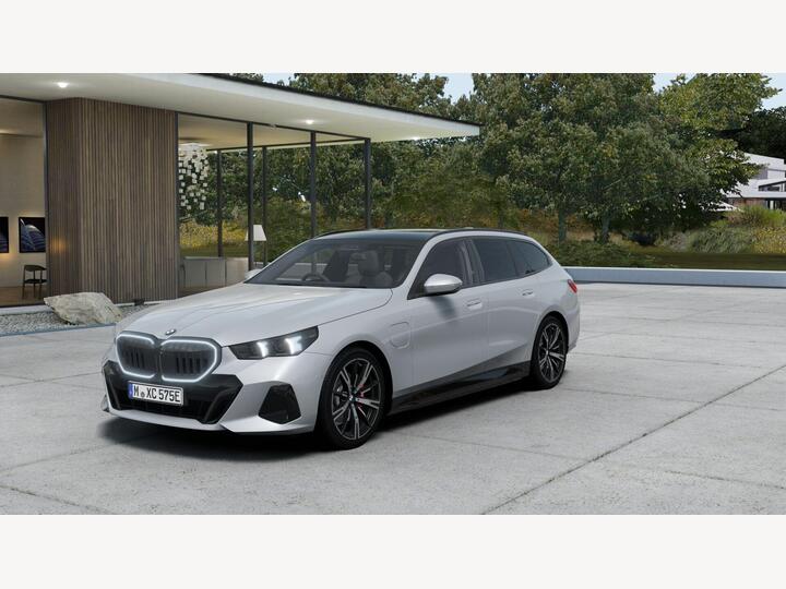 BMW 5 Series 2.0 530e 22.1kWh M Sport Pro Touring Steptronic Euro 6 (s/s) 5dr