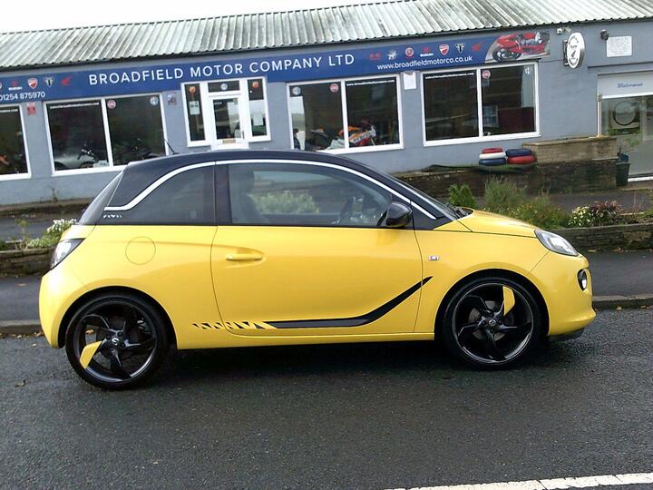 Vauxhall ADAM 1.4 16v SLAM Euro 5 3dr Vauxhall ADAM 1.4 16v SLAM Euro 5 3dr