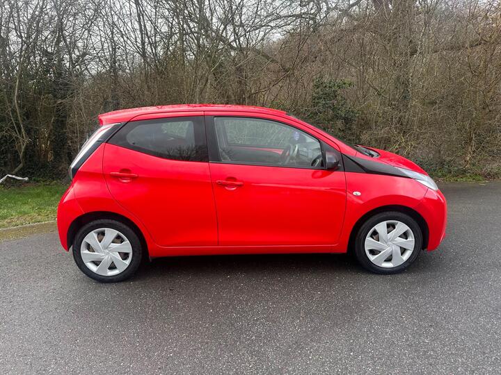 Toyota AYGO 1.0 VVT-i X-play Euro 5 5dr Euro 5