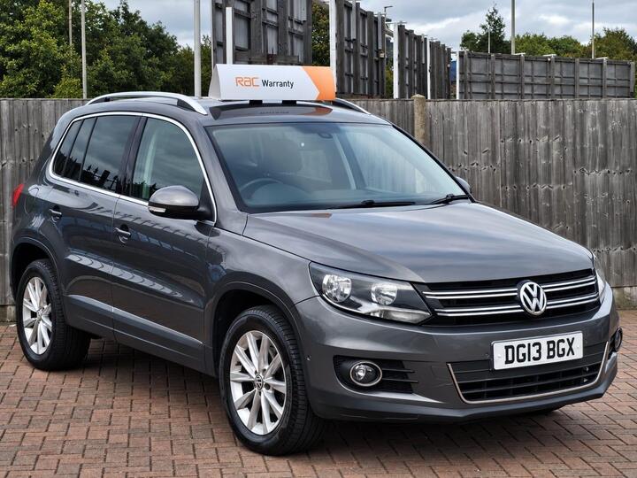 Volkswagen Tiguan 2.0 TDI BlueMotion Tech SE 4WD Euro 5 (s/s) 5dr