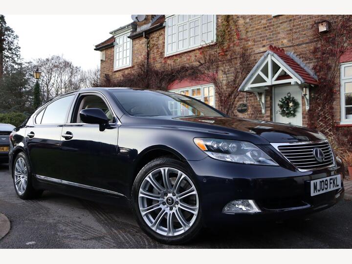 Lexus LS 5.0 600h V8 L RSR CVT 4WD Euro 5 (s/s) 4dr