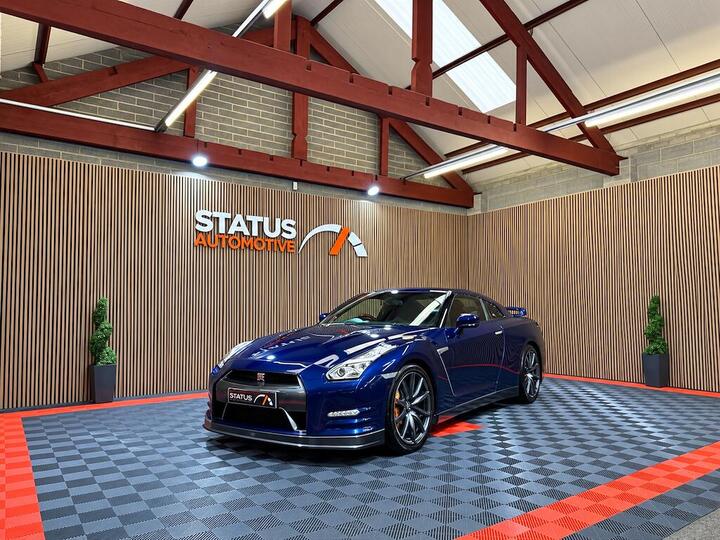 Nissan GT-R 3.8 V6 Premium Black Auto 4WD Euro 5 2dr