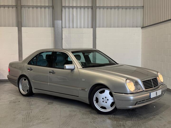Mercedes-Benz AMG 5.4 E55 AMG 4dr