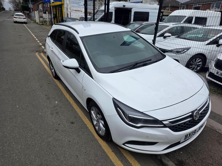 Vauxhall Astra 1.6 CDTi BlueInjection Design Sports Tourer Euro 6 (s/s) 5dr