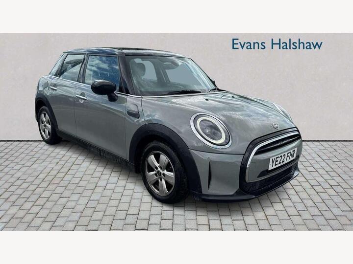 MINI HATCHBACK 1.5 Cooper Classic Steptronic Euro 6 (s/s) 5dr