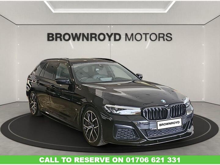 BMW 5 SERIES 3.0 530d MHT M Sport Touring Steptronic XDrive Euro 6 (s/s) 5dr BMW 5 SERIES 3.0 530d MHT M Sport Touring Steptronic XDrive Euro 6 (s/s) 5dr