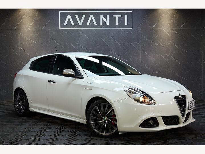Alfa Romeo Giulietta 1.4 TB MultiAir QV Line TCT Euro 6 (s/s) 5dr Alfa Romeo Giulietta 1.4 TB MultiAir QV Line TCT Euro 6 (s/s) 5dr