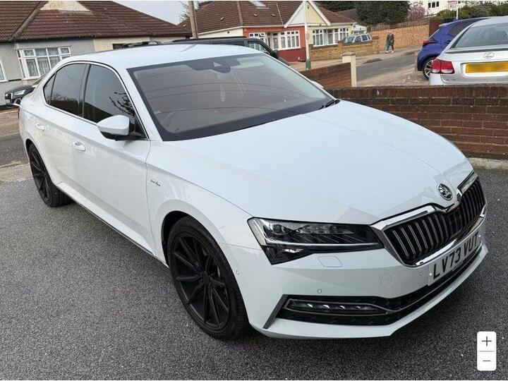 Skoda Superb 2.0 TSI Laurin & Klement DSG 4WD Euro 6 (s/s) 5dr