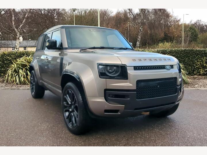 Land Rover Defender 110 4.4P V8 MHEV OCTA Auto 4WD Euro 6 (s/s) 5dr Land Rover Defender 110 4.4P V8 MHEV OCTA Auto 4WD Euro 6 (s/s) 5dr