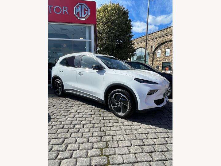 MG MGS5 64kWh Trophy Long Range Auto 5dr