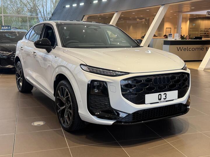 Audi Q3 1.5 E-hybrid Launch Edition Plus Sportback S Tronic Euro 6 (s/s) 5dr 26kWh