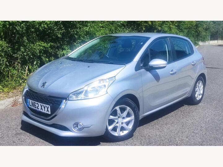 Peugeot 208 1.2 VTi Active Euro 5 5dr