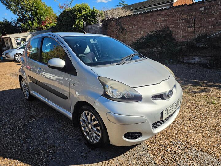 Toyota AYGO 1.0 VVT-i Platinum MultiMode Euro 4 5dr (AC)