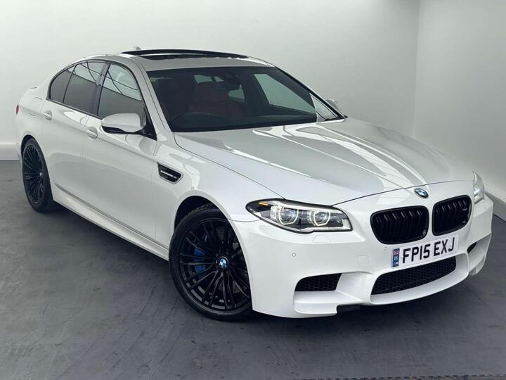 BMW M5 4.4 V8 DCT Euro 6 (s/s) 4dr