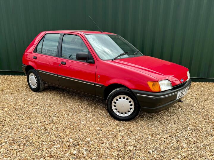 Ford Fiesta 1.3 Ghia 5dr