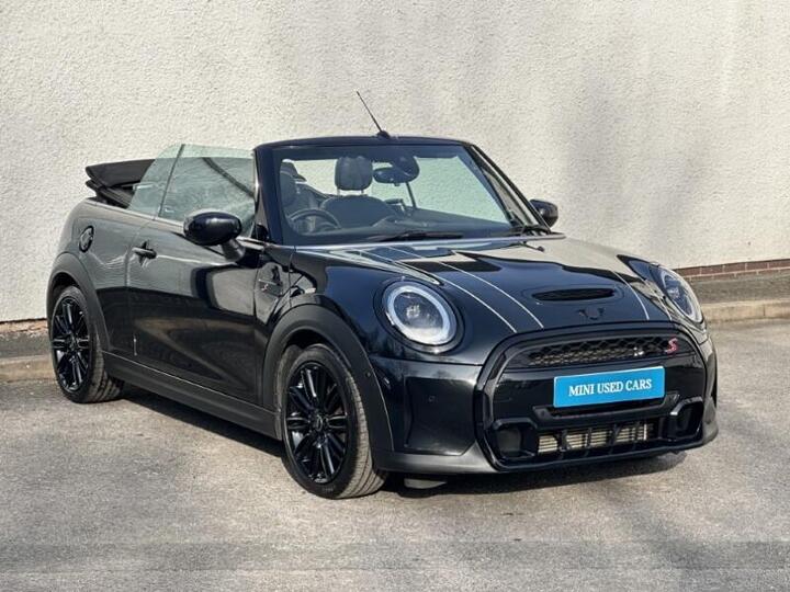 MINI Convertible 2.0 Cooper S Exclusive Steptronic Euro 6 (s/s) 2dr MINI Convertible 2.0 Cooper S Exclusive Steptronic Euro 6 (s/s) 2dr