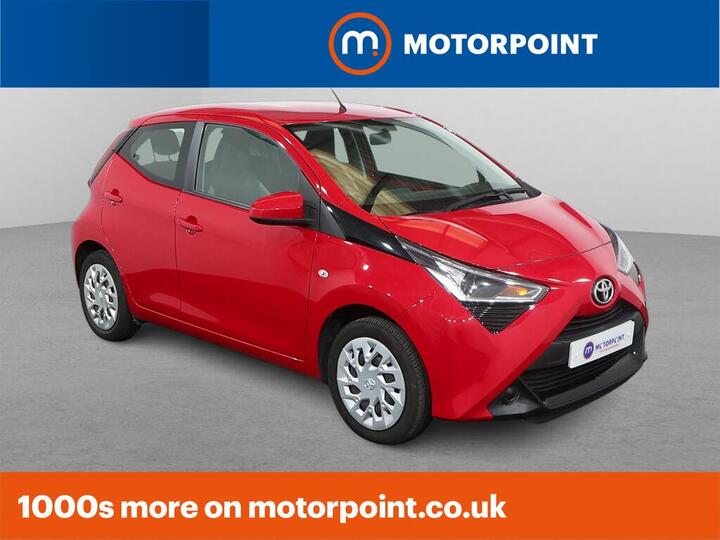 Toyota Aygo 1.0 VVT-i X-play Euro 6 5dr Toyota Aygo 1.0 VVT-i X-play Euro 6 5dr