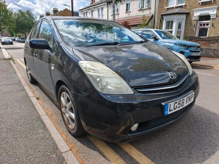Toyota Prius 1.5 T Spirit CVT 5dr