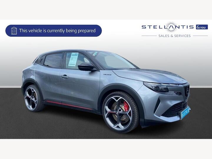 Alfa Romeo Junior 54kWh Elettrica Veloce Auto 5dr