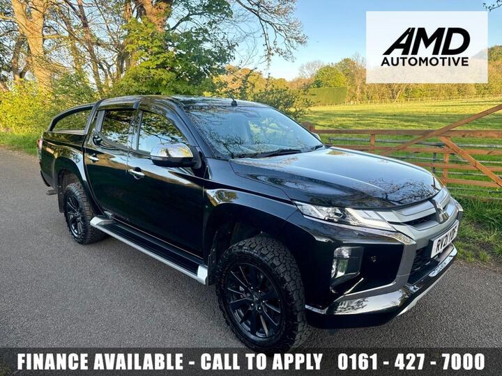 Mitsubishi L200 2.2 DI-D DC Barbarian X Auto 4WD Euro 6 (s/s) 4dr Mitsubishi L200 2.2 DI-D DC Barbarian X Auto 4WD Euro 6 (s/s) 4dr