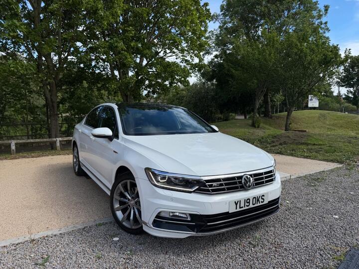 Volkswagen Passat 2.0 TDI R-Line DSG Euro 6 (s/s) 4dr