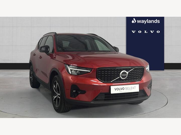 Volvo XC40 2.0 B4 MHEV Plus DCT Auto AWD Euro 6 (s/s) 5dr