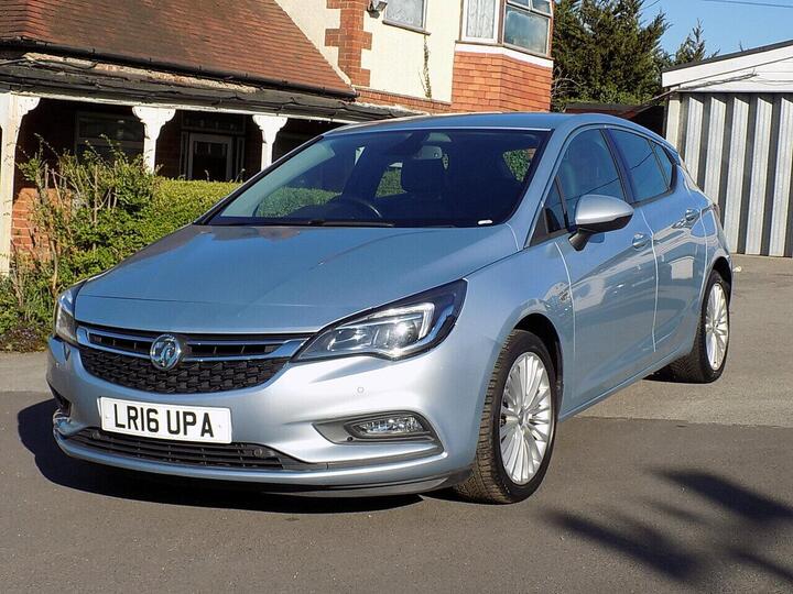 Vauxhall Astra I Turbo Elite Nav Hatchback 1.4 Manual Petrol