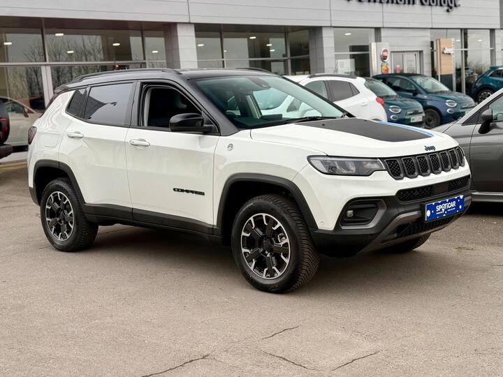 Jeep Compass 1.3 GSE T4 11.4kWh Trailhawk Auto 4xe Euro 6 (s/s) 5dr Jeep Compass 1.3 GSE T4 11.4kWh Trailhawk Auto 4xe Euro 6 (s/s) 5dr