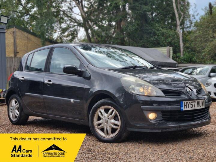 Renault Clio 1.5 DCi Dynamique 5dr
