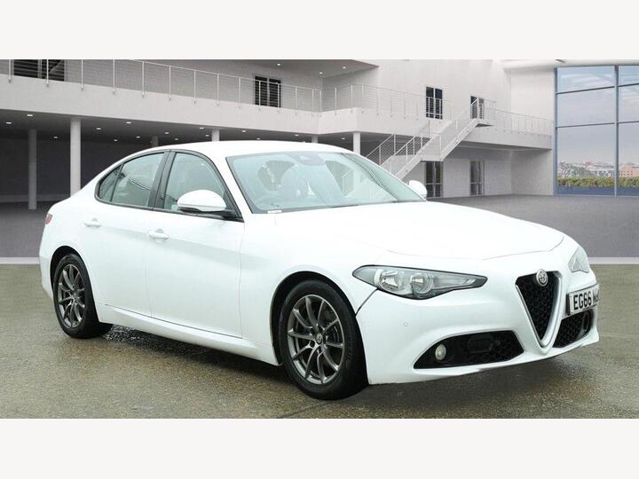 Alfa Romeo Giulia 2.2 TD Super Auto Euro 6 (s/s) 4dr