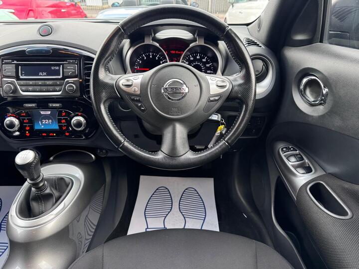 Nissan Juke 1.2 DIG-T Acenta Euro 5 (s/s) 5dr Euro 5 Nissan Juke 1.2 DIG-T Acenta Euro 5 (s/s) 5dr Euro 5