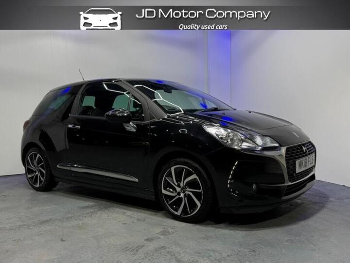 DS AUTOMOBILES DS 3 1.6 BlueHDi Connected Chic Euro 6 (s/s) 3dr DS AUTOMOBILES DS 3 1.6 BlueHDi Connected Chic Euro 6 (s/s) 3dr