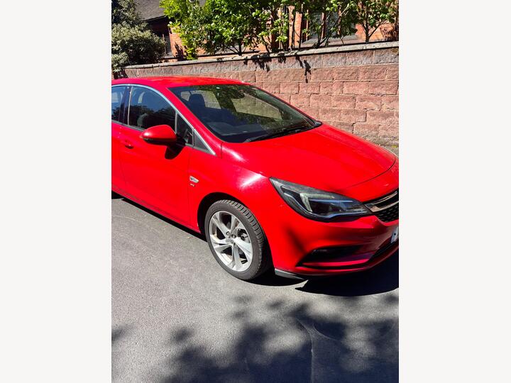 Vauxhall Astra 1.4i SRi Euro 6 5dr Vauxhall Astra 1.4i SRi Euro 6 5dr