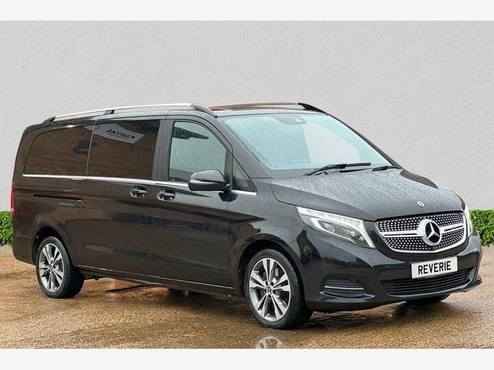 Mercedes-Benz V-CLASS 2.2 V250d BlueTEC Sport G-Tronic+ Euro 6 (s/s) 5dr 8 Seat XLWB Mercedes-Benz V-CLASS 2.2 V250d BlueTEC Sport G-Tronic+ Euro 6 (s/s) 5dr 8 Seat XLWB