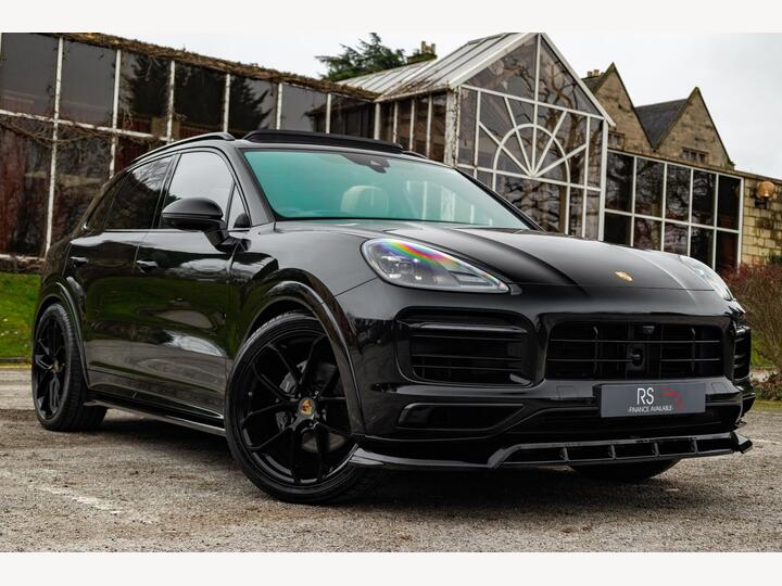 Porsche Cayenne 3.0 V6 E-Hybrid 17.9kWh Platinum Edition TiptronicS 4WD Euro 6 (s/s) 5dr (3.6kW Charger) Porsche Cayenne 3.0 V6 E-Hybrid 17.9kWh Platinum Edition TiptronicS 4WD Euro 6 (s/s) 5dr (3.6kW Charger)