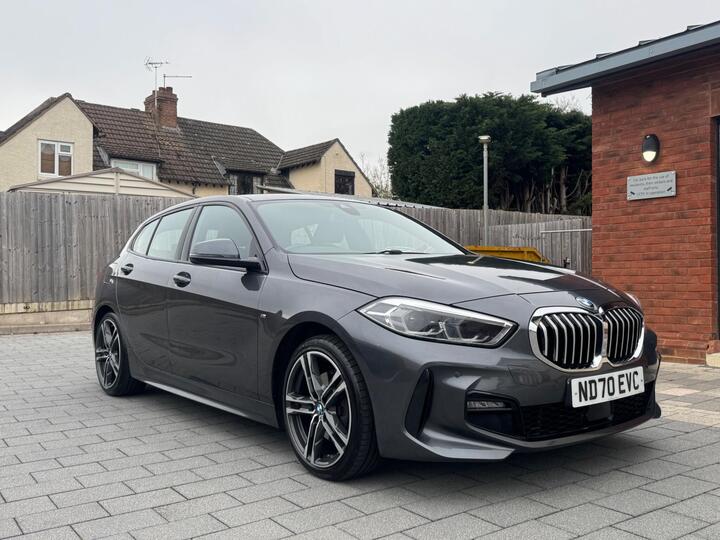 BMW 1 Series 1.5 118i M Sport Euro 6 (s/s) 5dr BMW 1 Series 1.5 118i M Sport Euro 6 (s/s) 5dr