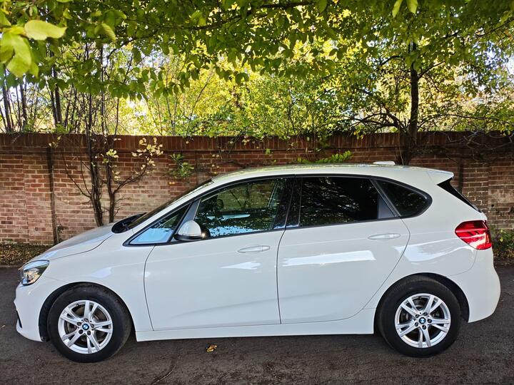 BMW 2 Series Active Tourer 2.0 218d SE Auto Euro 6 (s/s) 5dr BMW 2 Series Active Tourer 2.0 218d SE Auto Euro 6 (s/s) 5dr