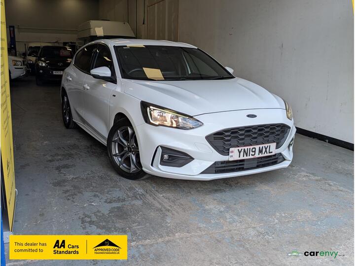 Ford Focus 1.0T EcoBoost ST-Line Euro 6 (s/s) 5dr