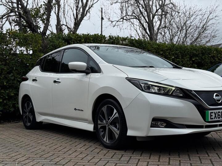 Nissan Leaf 40kWh Tekna Auto 5dr Nissan Leaf 40kWh Tekna Auto 5dr
