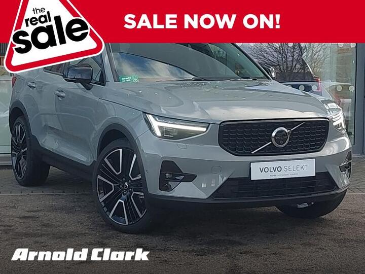 Volvo XC40 2.0 B3 MHEV Ultra Dark DCT Auto Euro 6 (s/s) 5dr