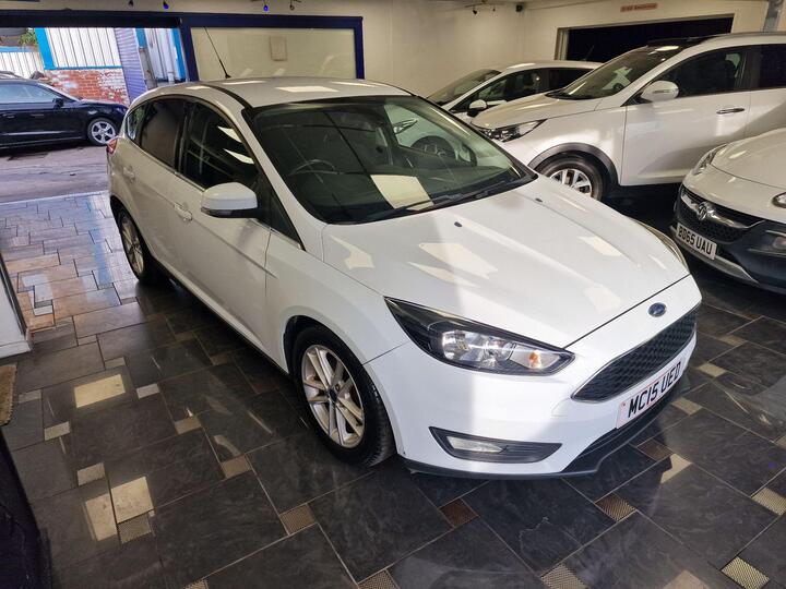 Ford Focus 1.0T EcoBoost Zetec Euro 6 (s/s) 5dr
