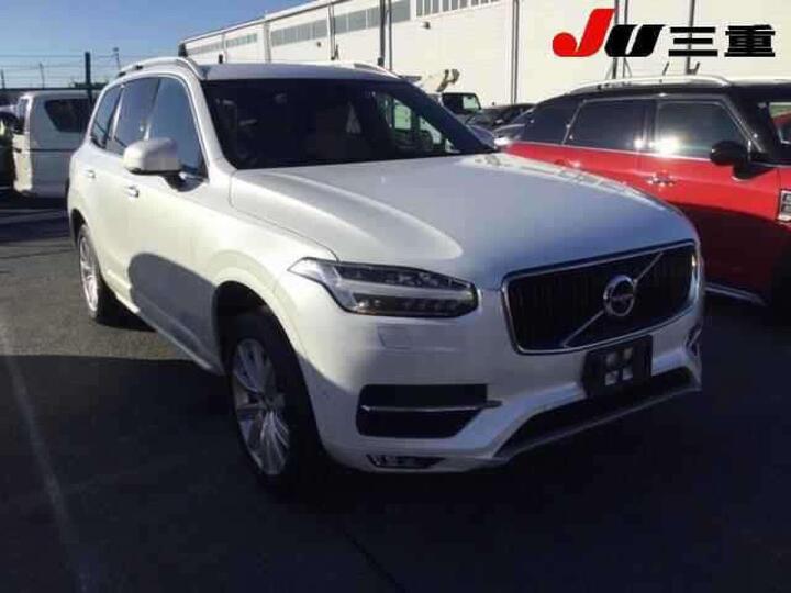 Volvo XC90 T5 AWD MOMENTUM