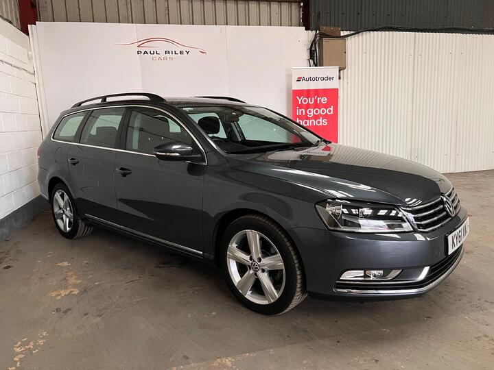 Volkswagen Passat 2.0 TDI BlueMotion Tech SE DSG Euro 5 (s/s) 5dr