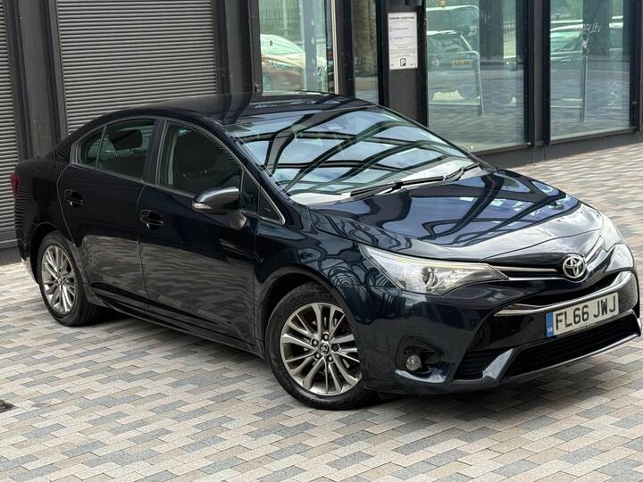 Toyota Avensis 1.6 D-4D Business Edition Euro 6 (s/s) 4dr