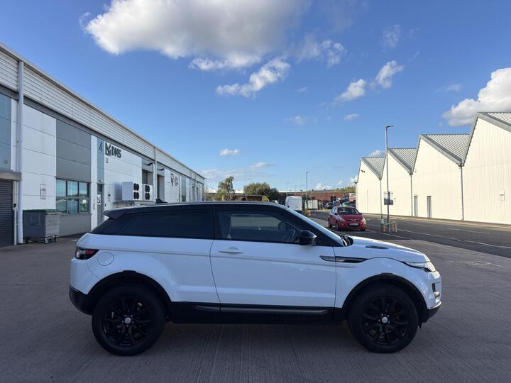 Land Rover RANGE ROVER EVOQUE 2.2 ED4 Pure Tech FWD Euro 5 (s/s) 3dr
