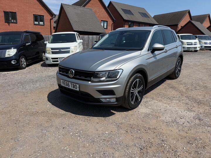 Volkswagen Tiguan 2.0 TDI BlueMotion Tech SE Navigation Euro 6 (s/s) 5dr