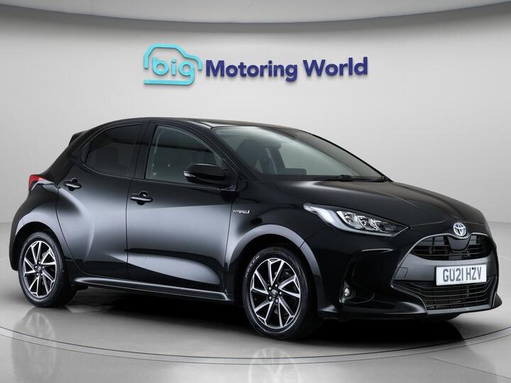 Toyota Yaris 1.5 VVT-h Design E-CVT Euro 6 (s/s) 5dr